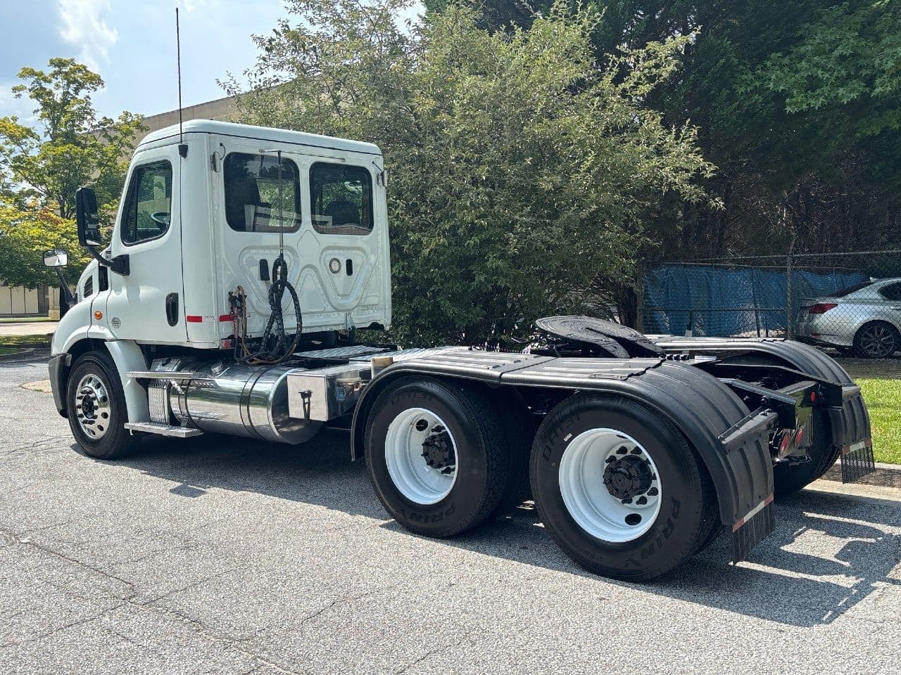 2019 Freightliner Cascadia 113 image 8