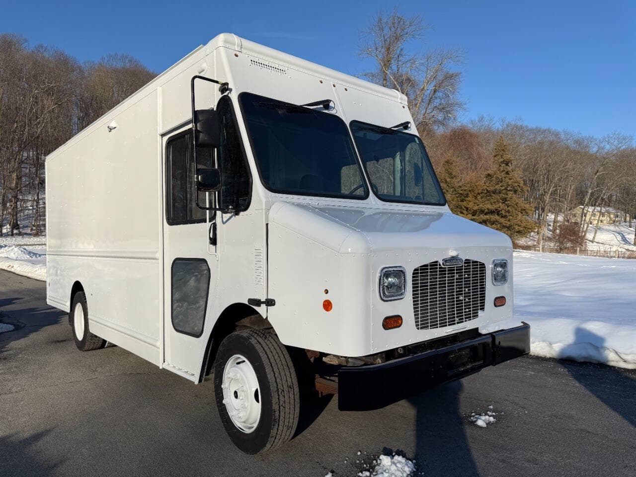 2021 Freightliner MT45 image 1