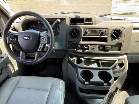 2025 Ford E350 image 20