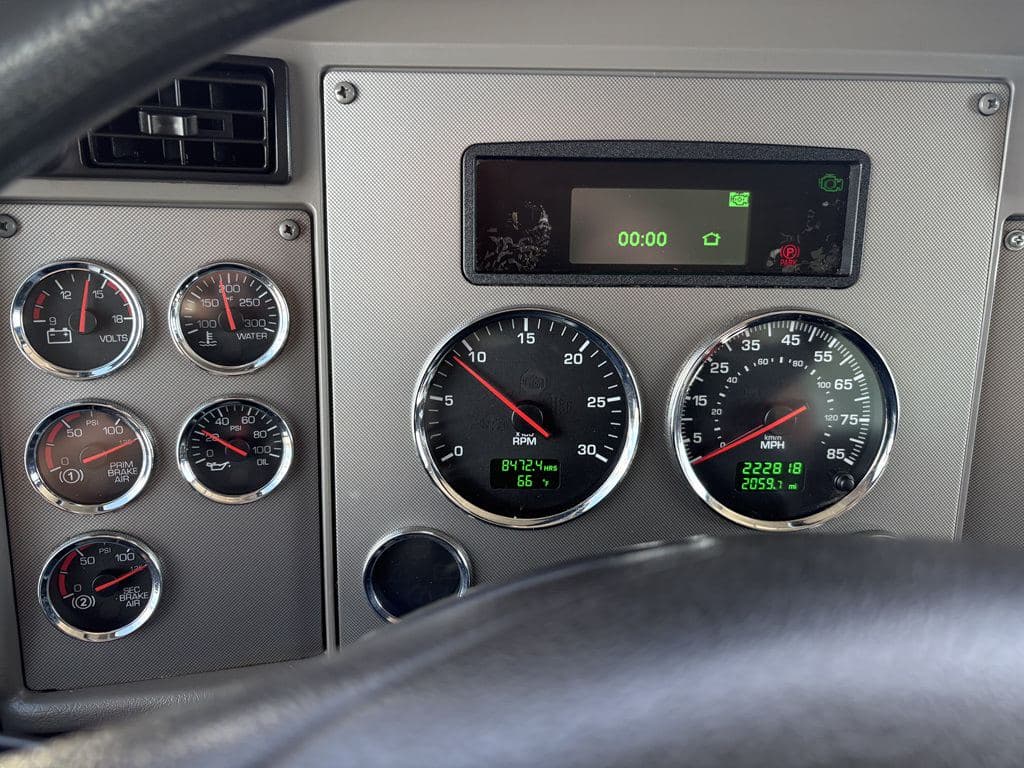 Used 2021 KENWORTH T270 image 17