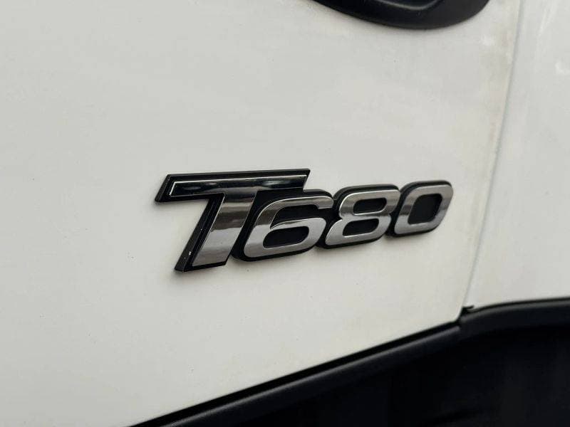 2023 Kenworth T600 image 17