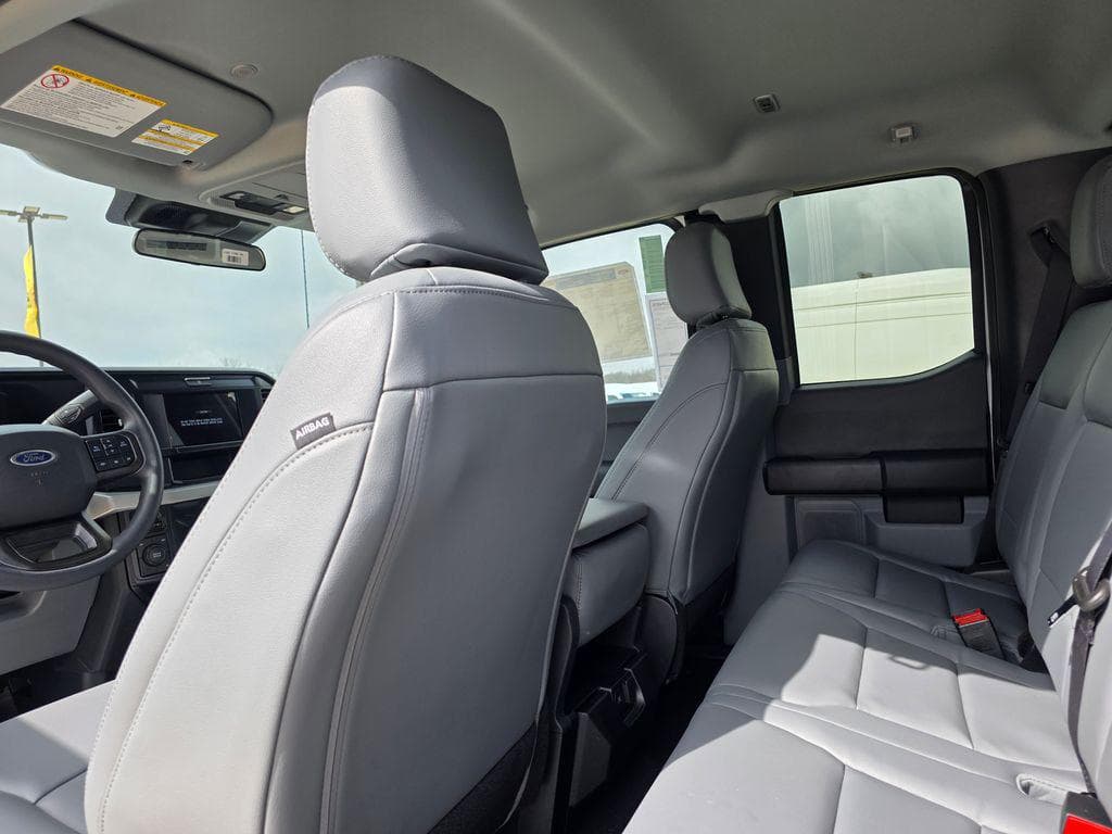 2026 Ford F-550SD XL Service Utility Body image 36
