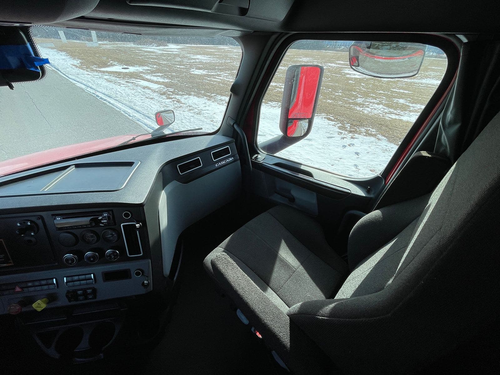 2022 Freightliner Cascadia image 16