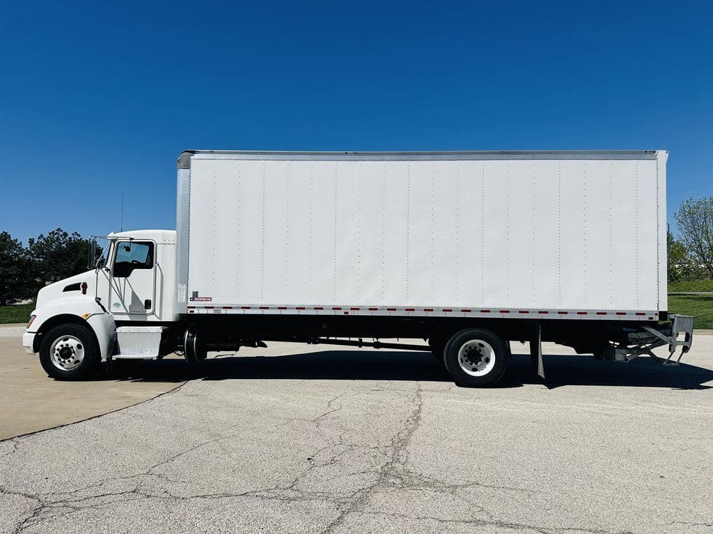 Used 2022 KENWORTH T270 image 22