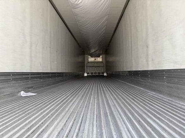 2015 Utility 3000R image 3