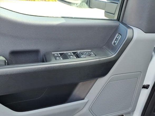 2026 Ford F550 image 14