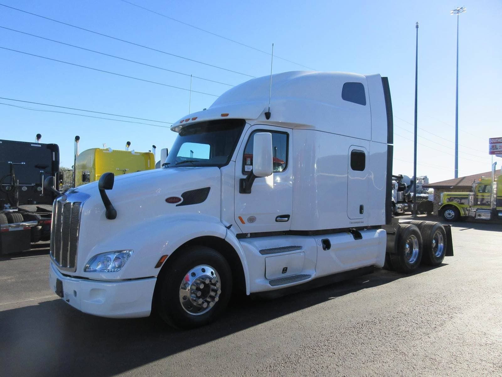 2019 Peterbilt 579 image 1