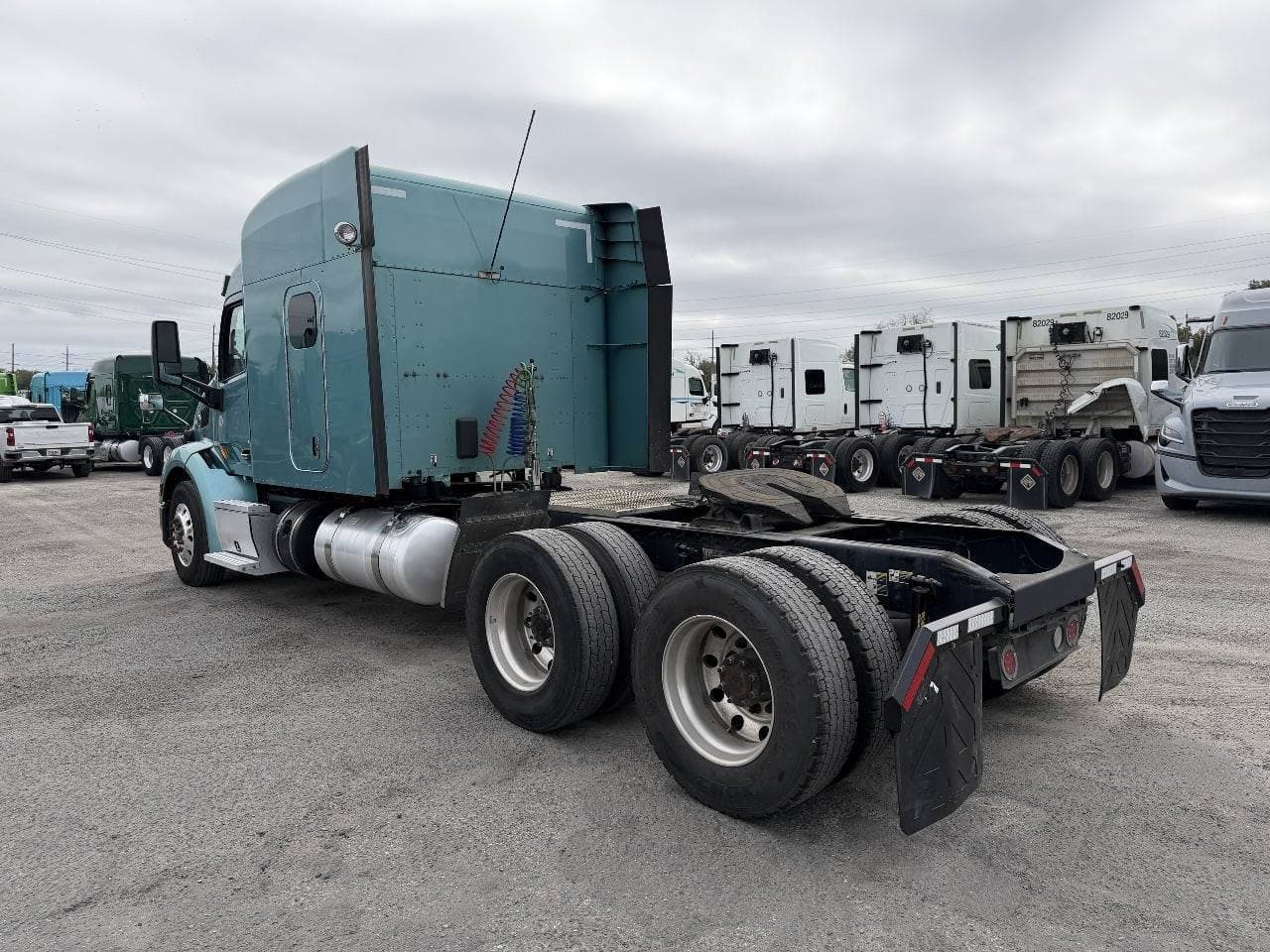 2020 Peterbilt 579 image 4