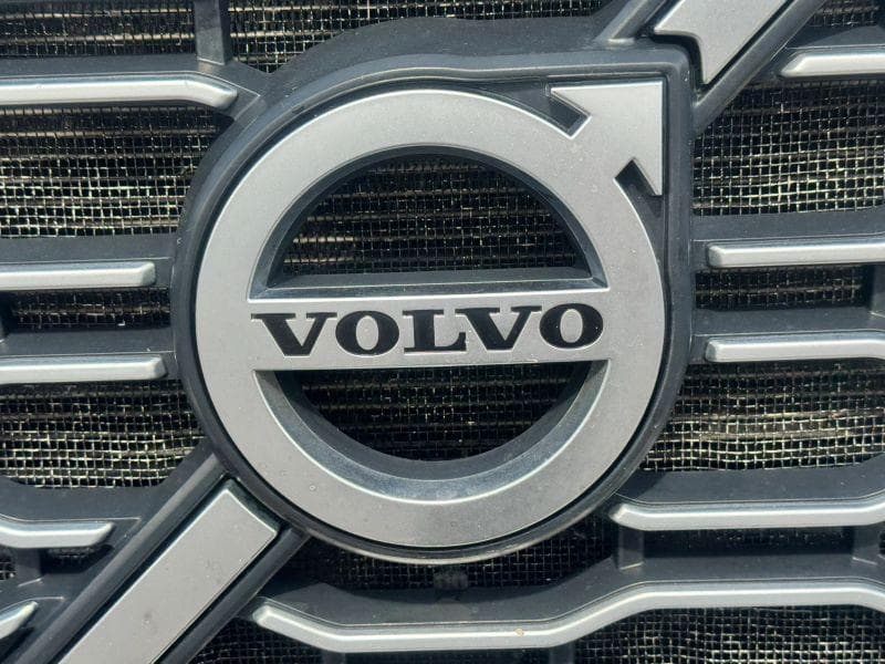 2020 Volvo VNL image 31