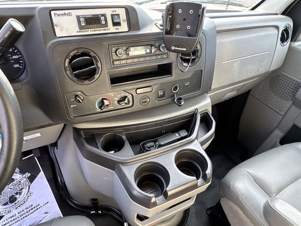 2023 Ford E350 Cutaway image 59