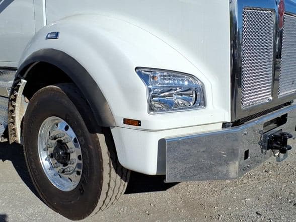 2026 Kenworth T880 image 6