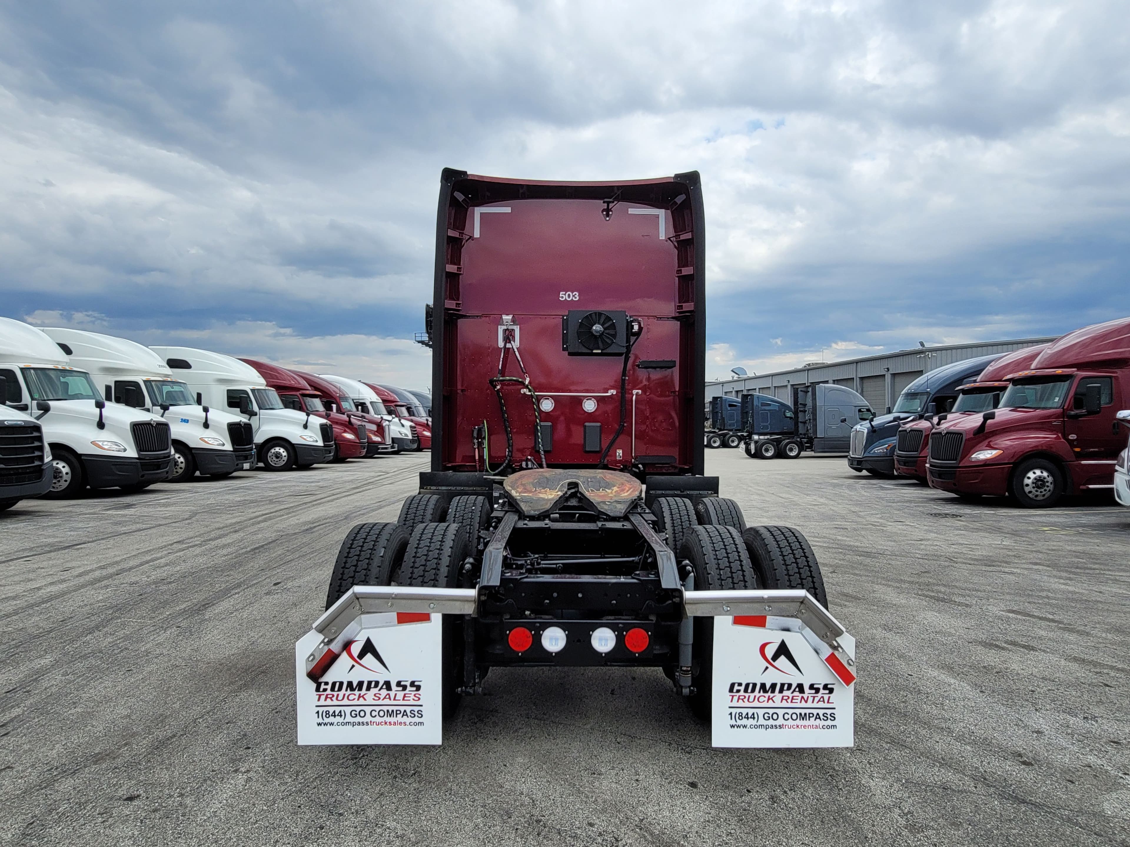 2023 Kenworth T680 image 3