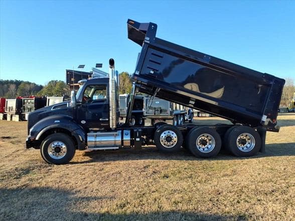 2026 Kenworth T880 image 8