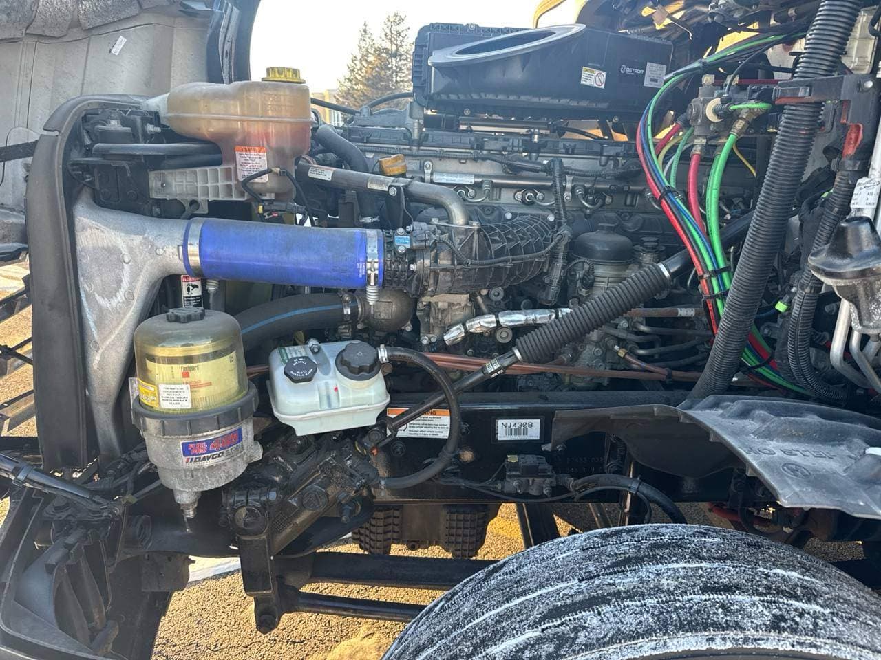 2022 Freightliner Cascadia image 10