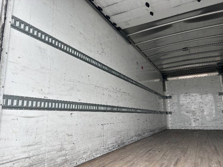 2022 International MV607 Box Truck - 220HP, 6 Speed Automatic, Roll up Door image 11