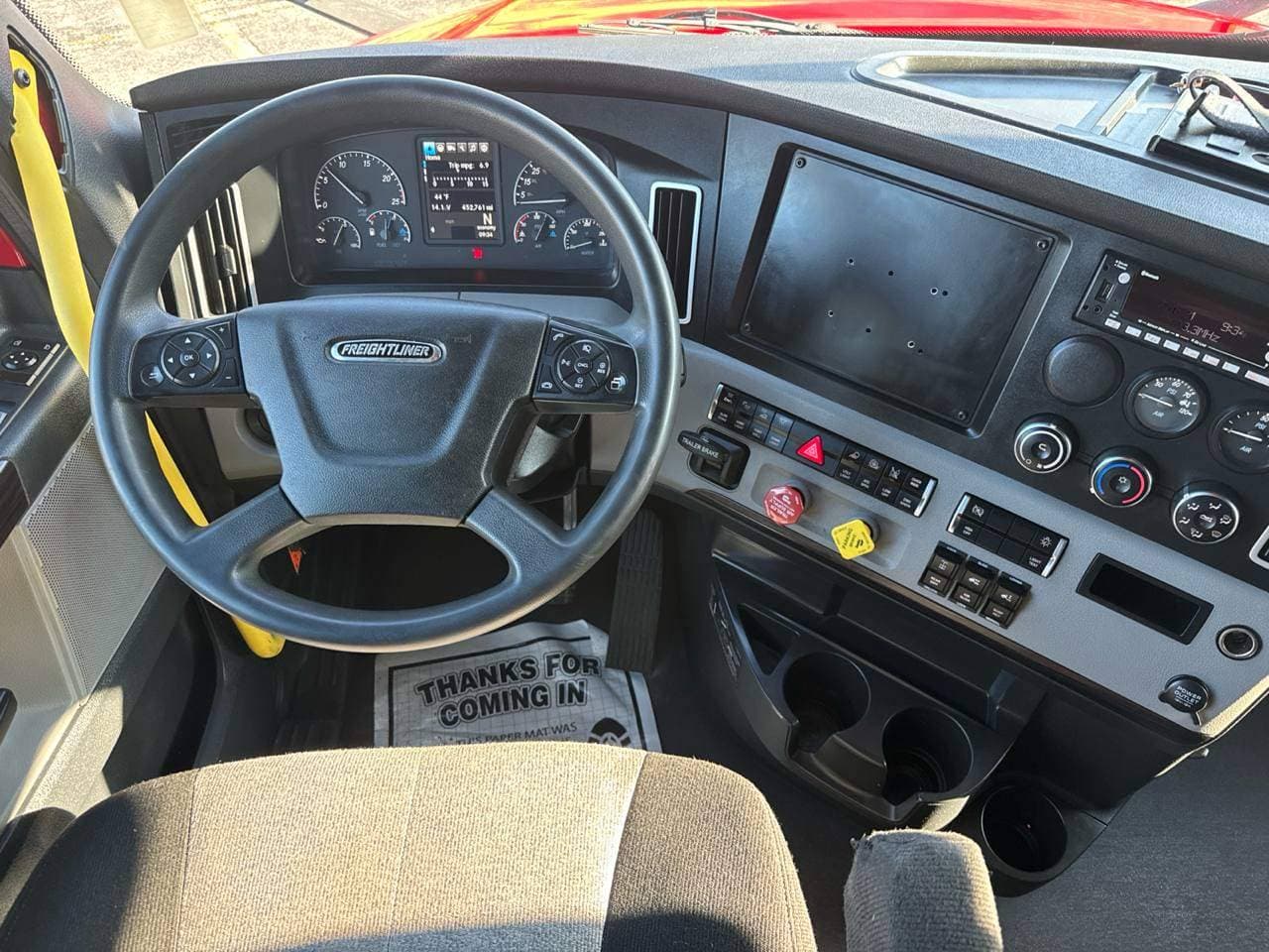 2022 Freightliner Cascadia 126 image 11