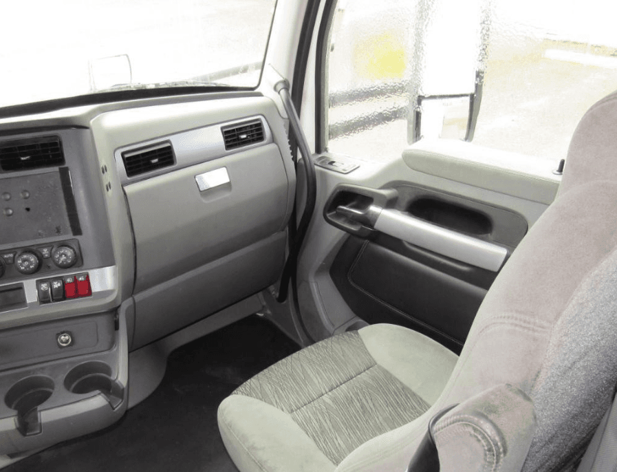 2020 Kenworth T680 image 5