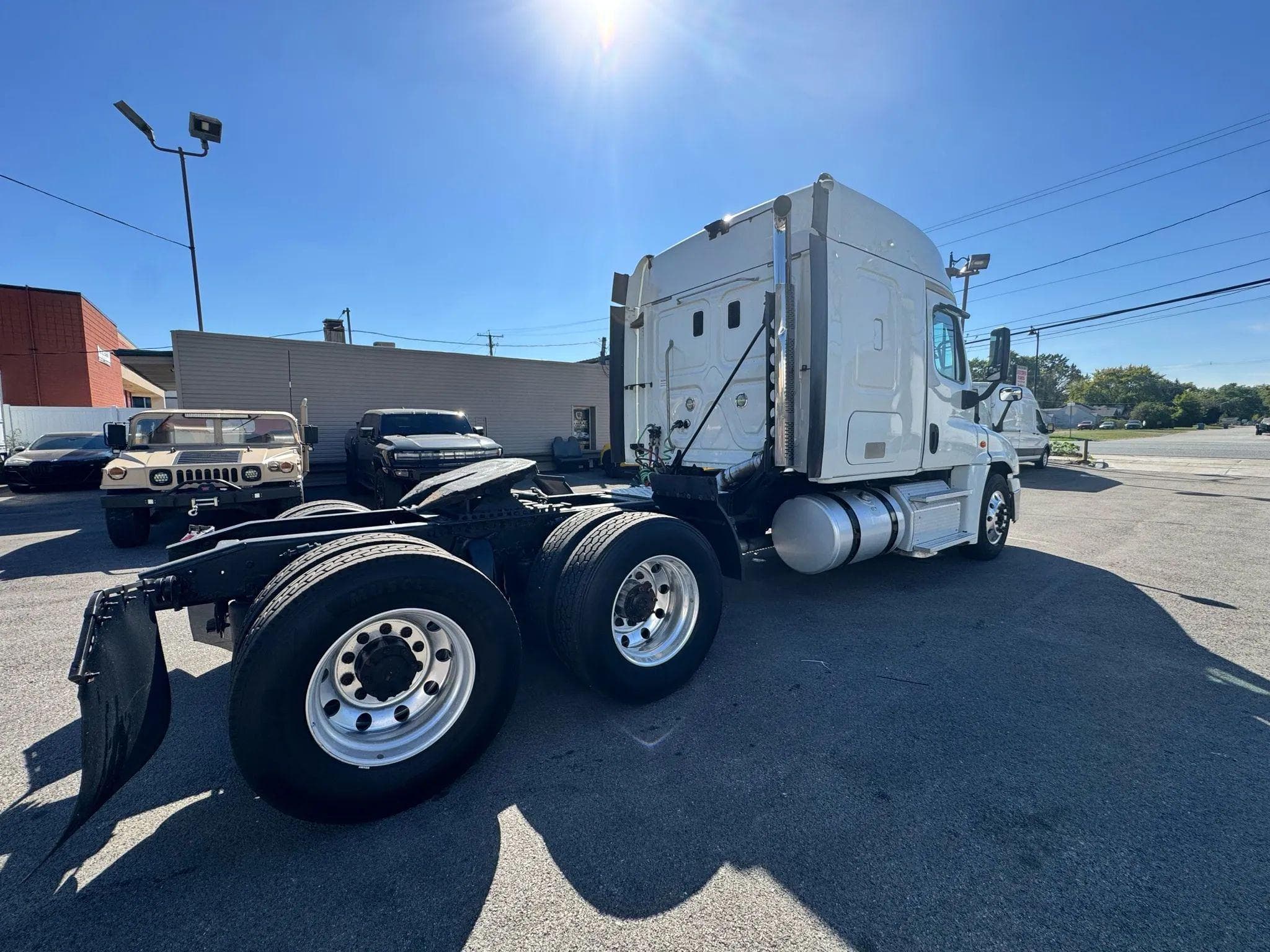 2016 Freightliner Cascadia image 13