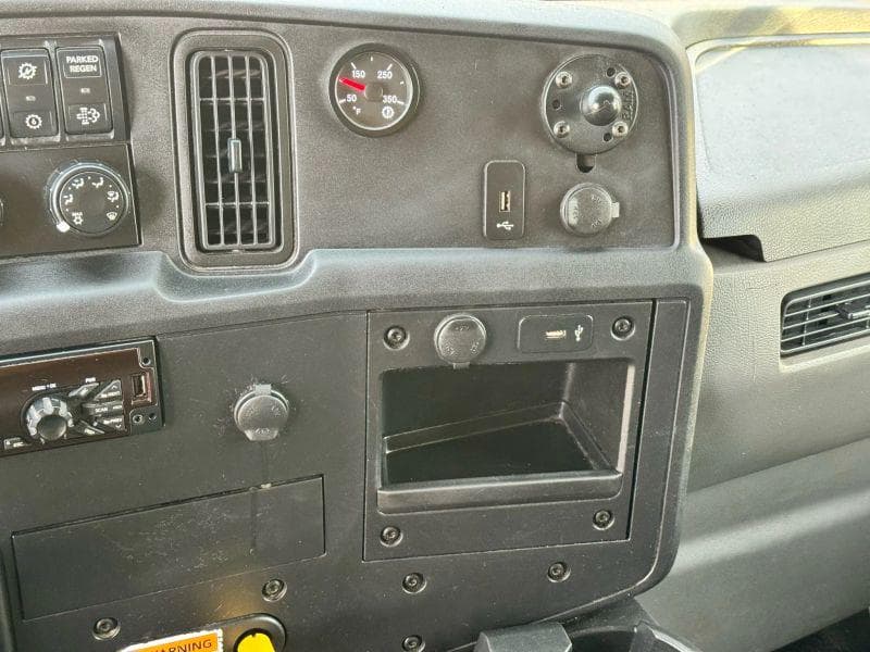 2020 International MV607 image 23