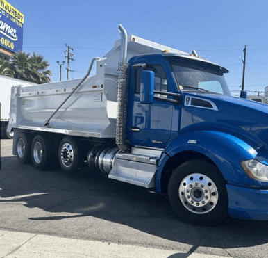 2018 Kenworth T680 image 2
