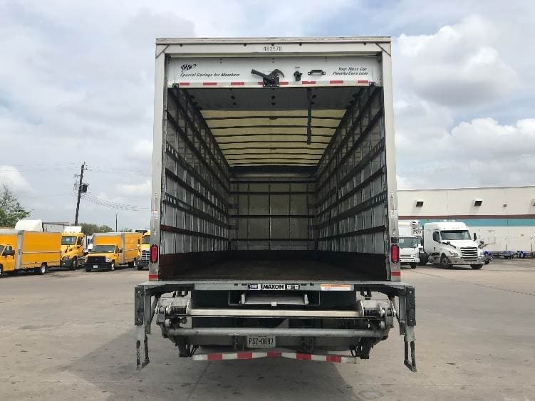 2022 International MV607 Box Truck - 220HP, 6 Speed Automatic, Roll up Door image 8