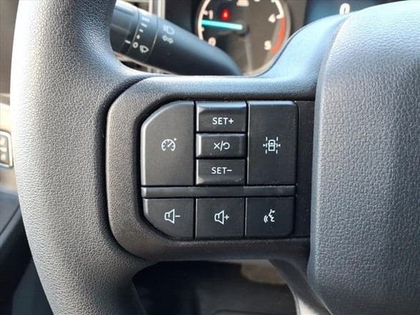 2026 Ford F550 image 16
