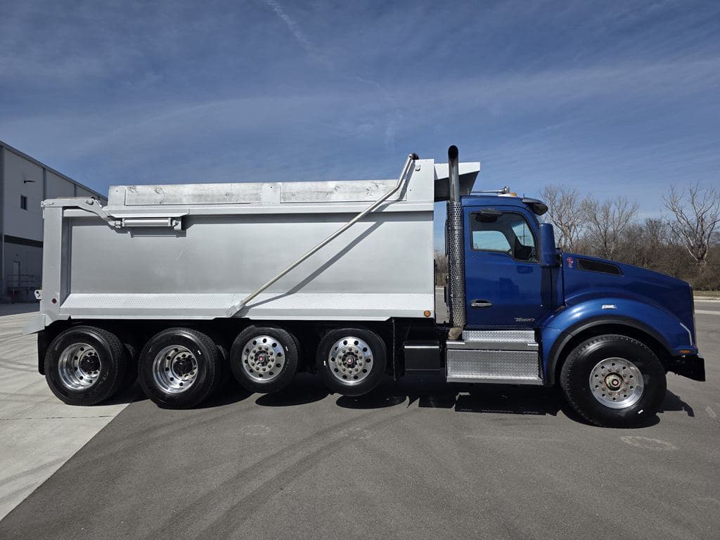 Used 2018 KENWORTH T880 image 15
