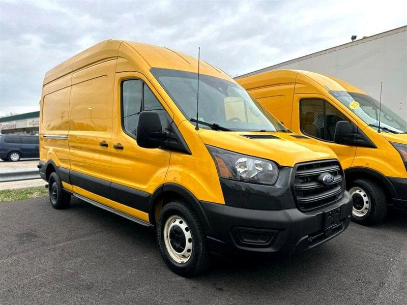 2020 Ford CF8000 image 3