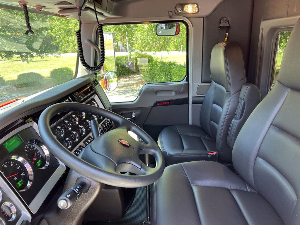 New 2026 KENWORTH W900L image 6