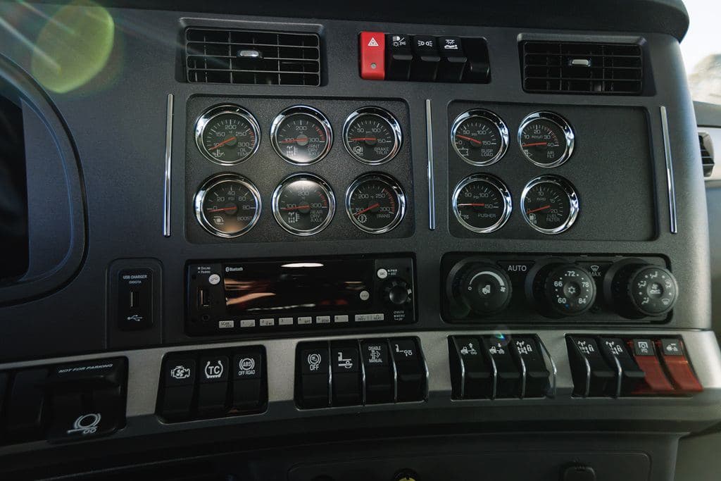 New 2027 KENWORTH T880S PH image 15