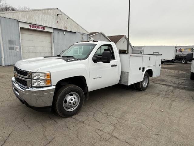 2012 Chevrolet Silverado image 3