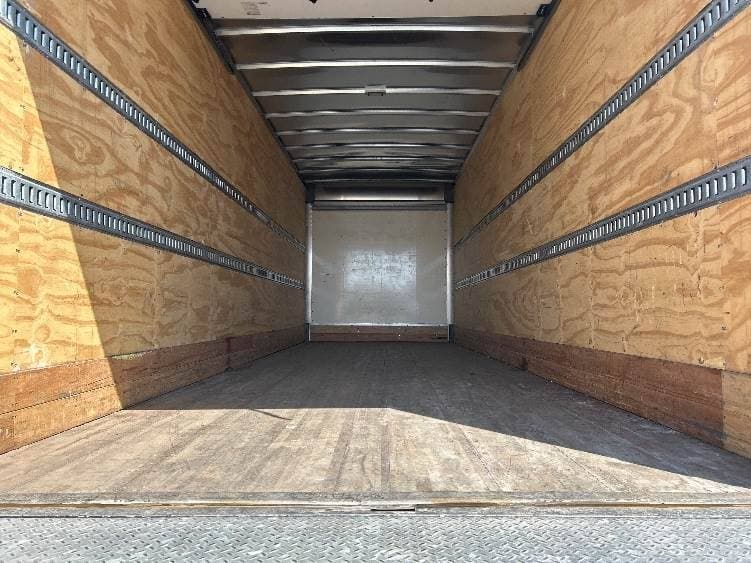 2022 International MV607 Box Truck - 220HP, 6 Speed Automatic, Roll up Door image 10