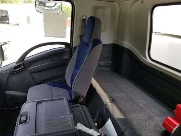 2025 Isuzu FTR image 9