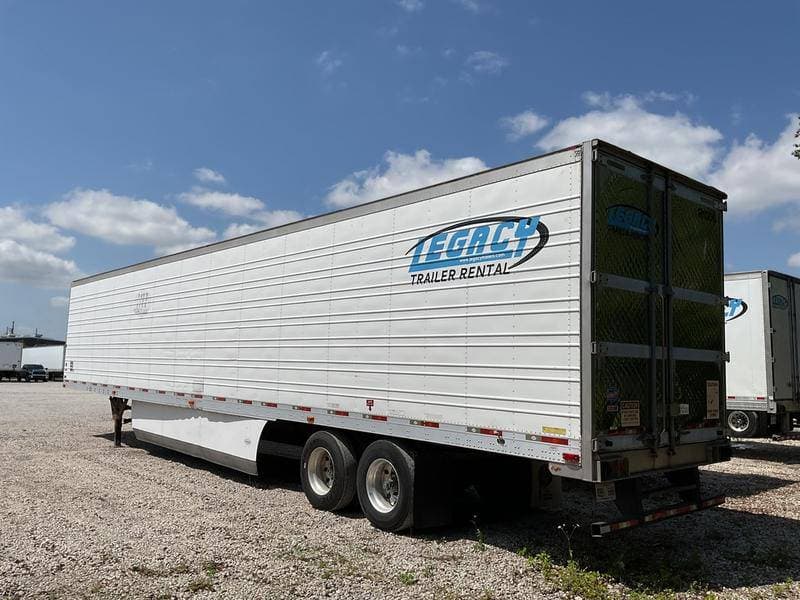 2012 Utility 3000R image 2