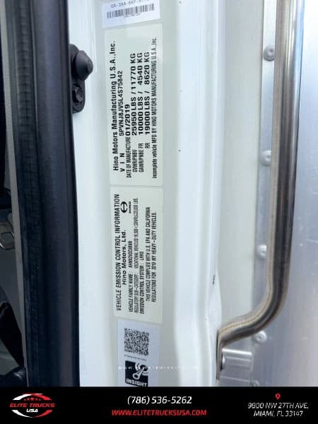 2020 Hino 268 image 21