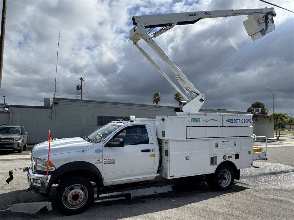 2017 RAM 5500 image 73
