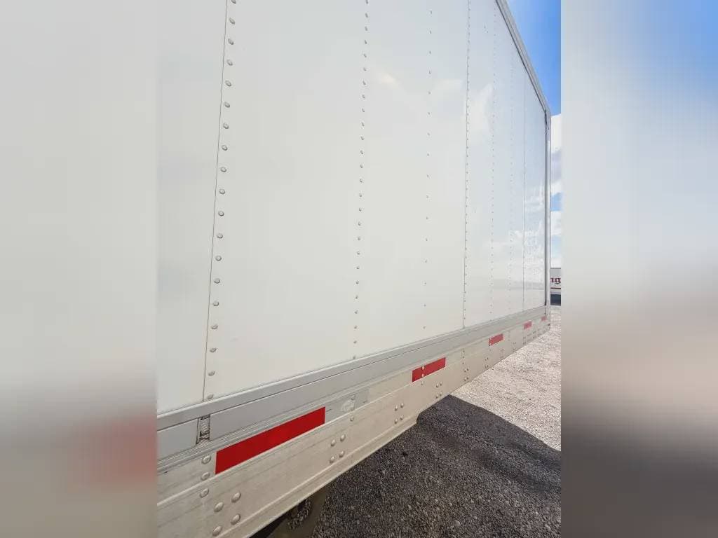 2018 Utility VS2RA image 14