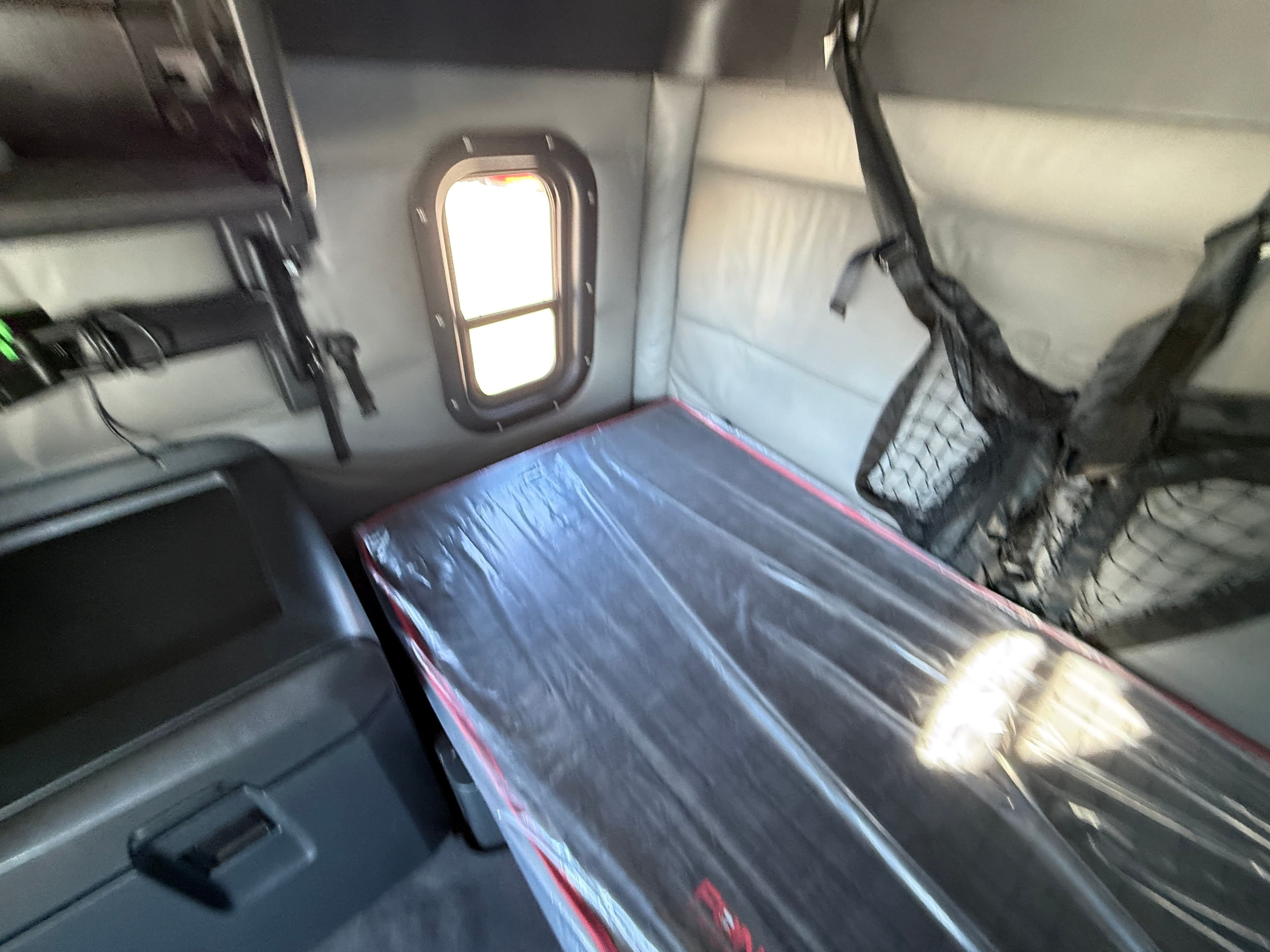 2022 Freightliner Cascadia 126 image 32
