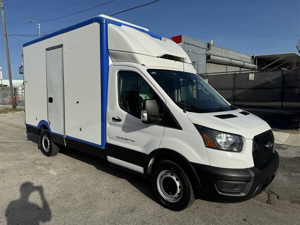 2023 Ford Transit T-350 image 17