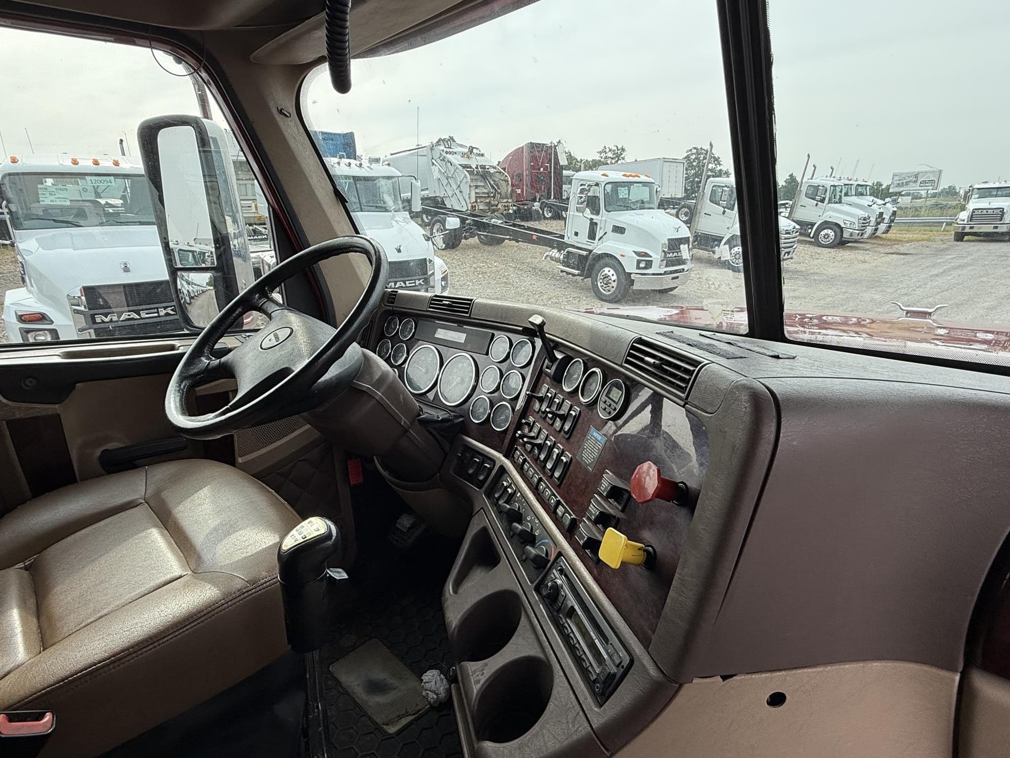 2015 FREIGHTLINER CORONADO 114 MMMCons image 12