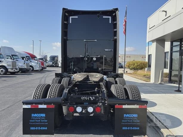 2021 Kenworth T680 image 3