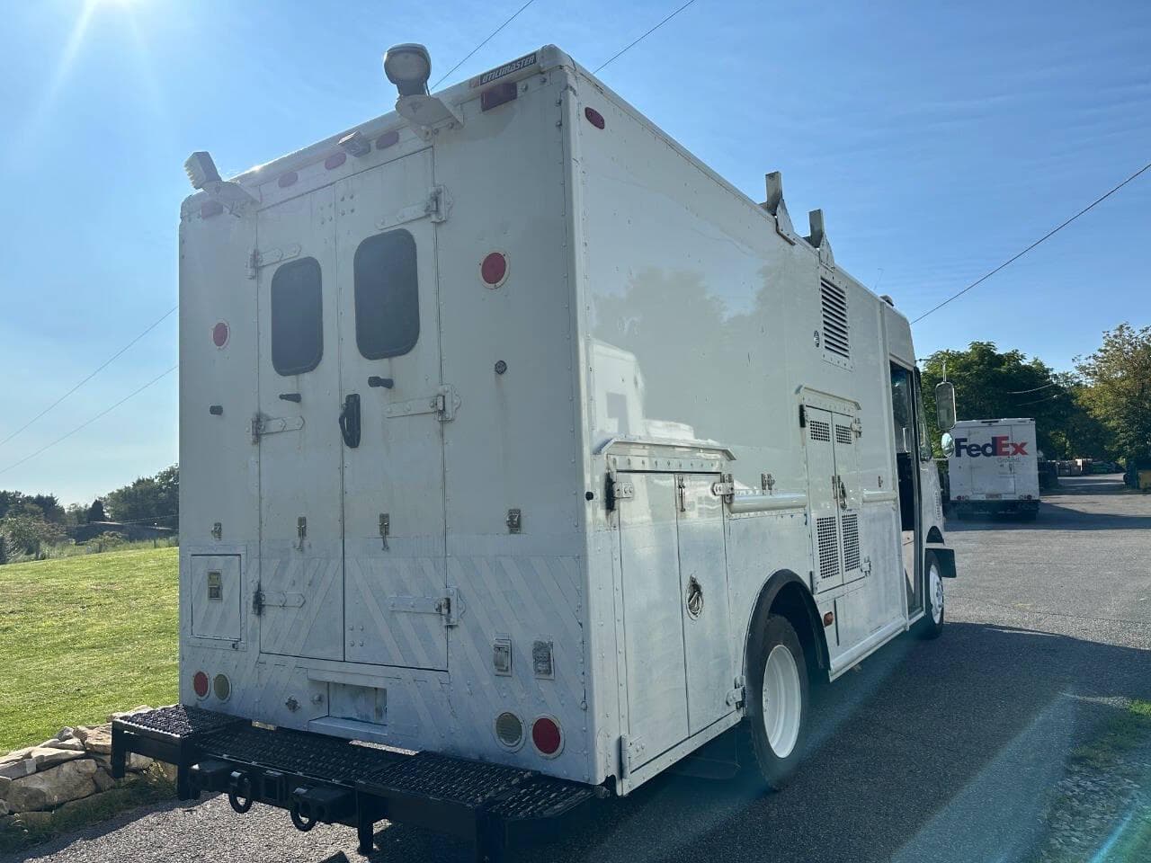 2014 Freightliner MT45 image 40