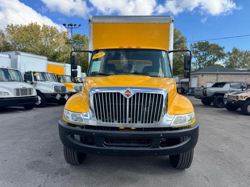 2019 International 4300 image 1