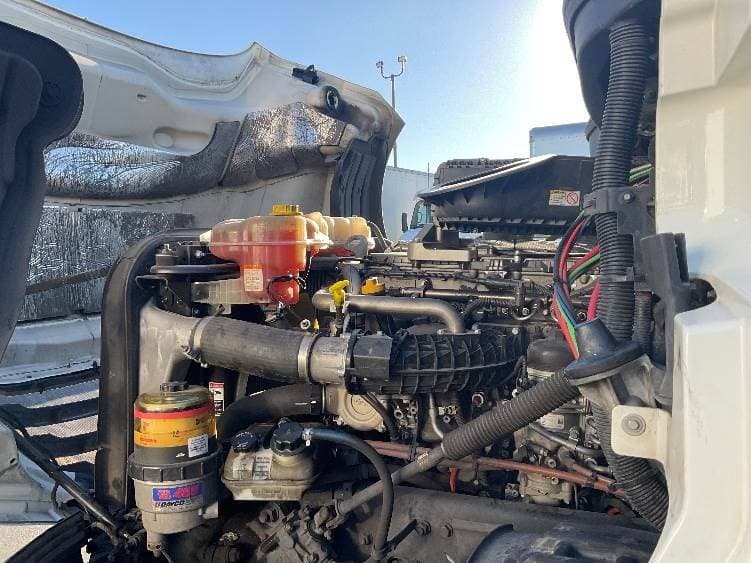 2018 Freightliner Cascadia image 8