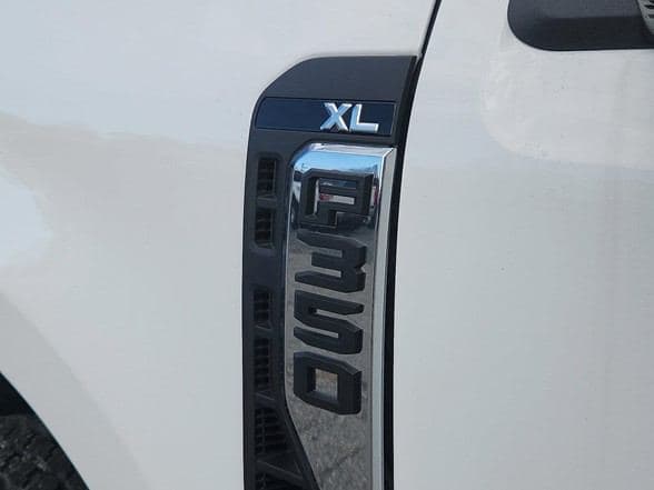 2026 Ford F350 SD image 16