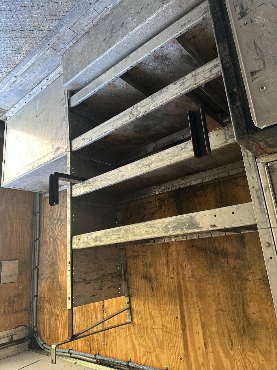 2014 Freightliner MT45 image 31