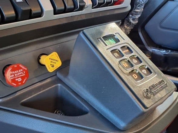 2026 Kenworth T880 image 13