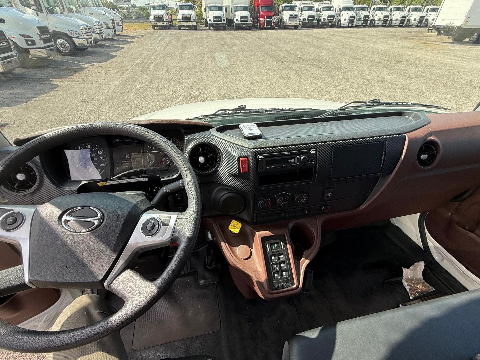 2024 HINO L6 118526 image 9