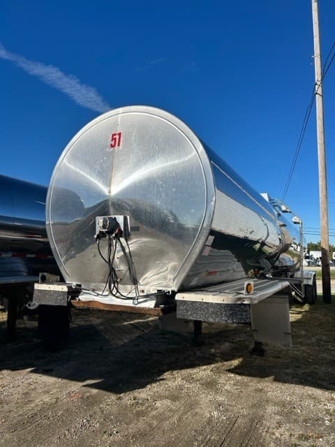 1988 Walker 6200 GAL image 1