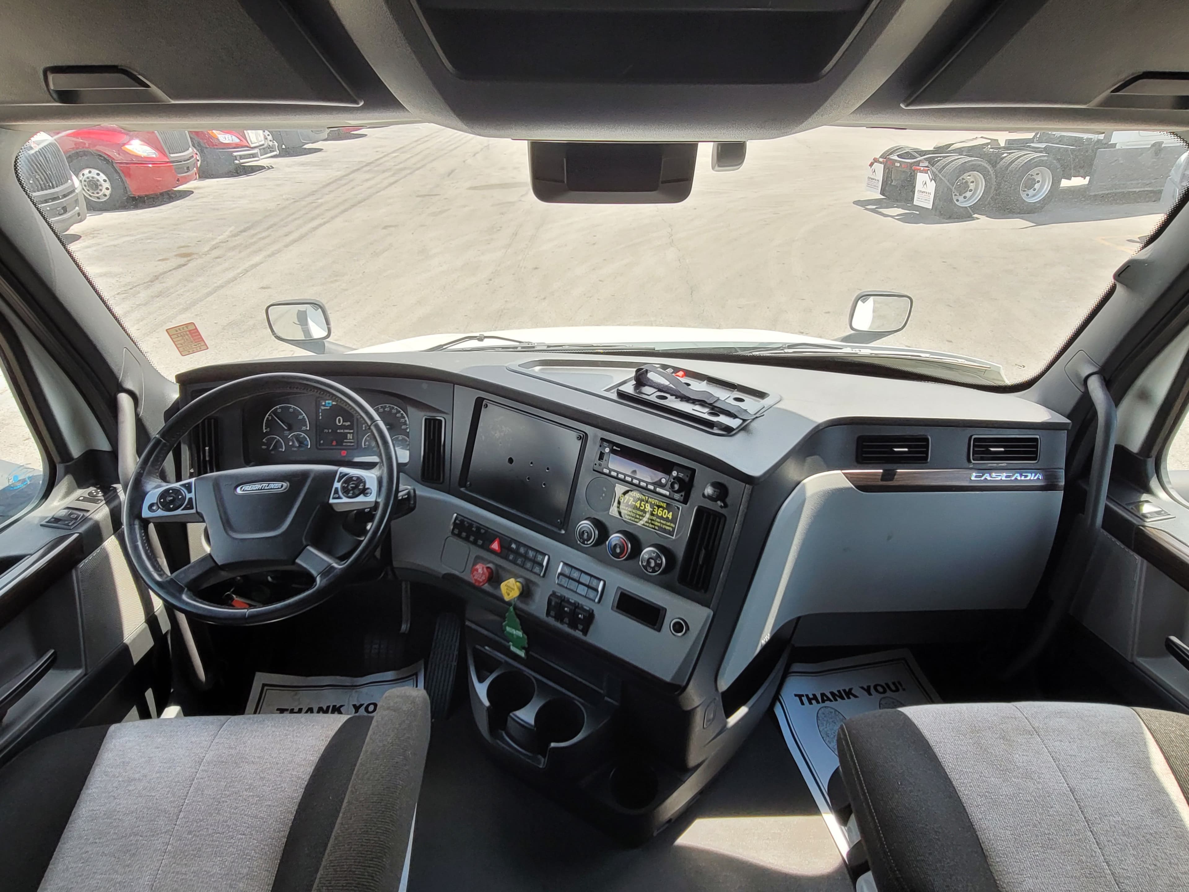 2022 Freightliner Cascadia 126 image 10